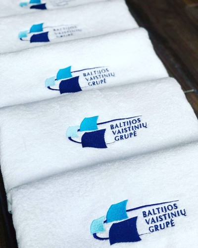 Logotipo siuvinėjimas ant tekstilės gaminių 