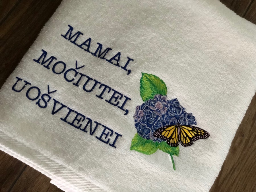 Mamai, močiutei, uošvienei