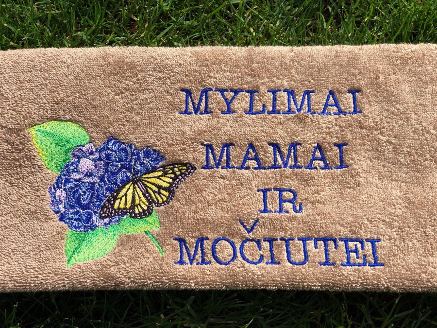 Mamai, močiutei, uošvienei