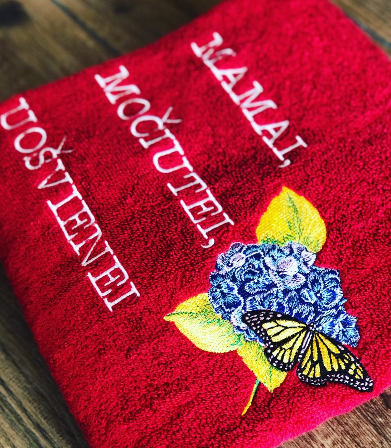 Mamai, močiutei, uošvienei